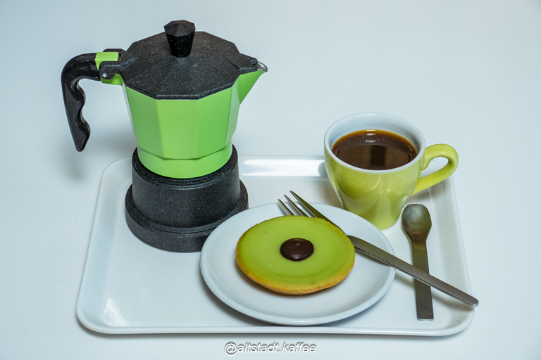 Spring Espresso with Green Carac