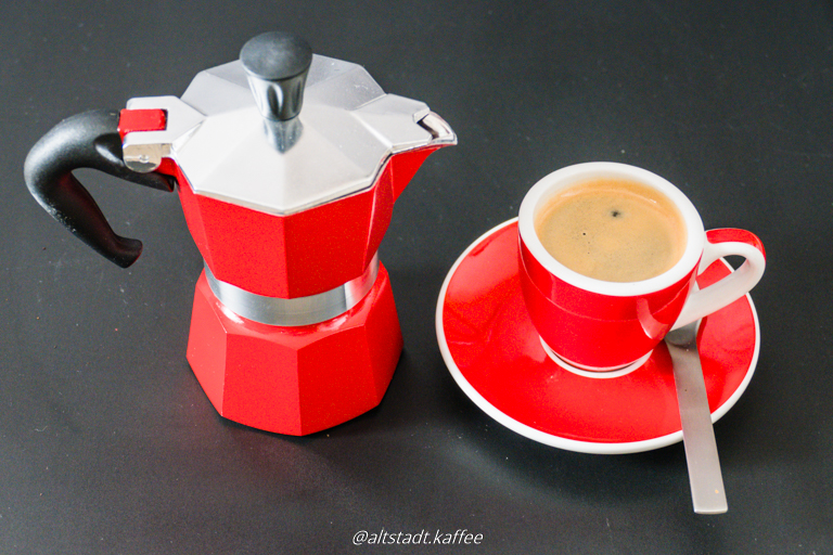 Birds View Red Espresso & Caffettiera